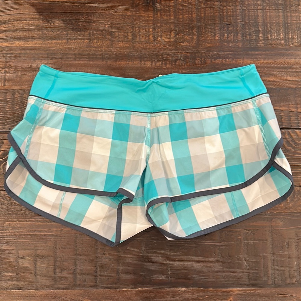 Lululemon Speed Shorts Original. Mid-rise 2.5”.